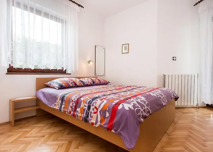 Lucija Apartament Baška