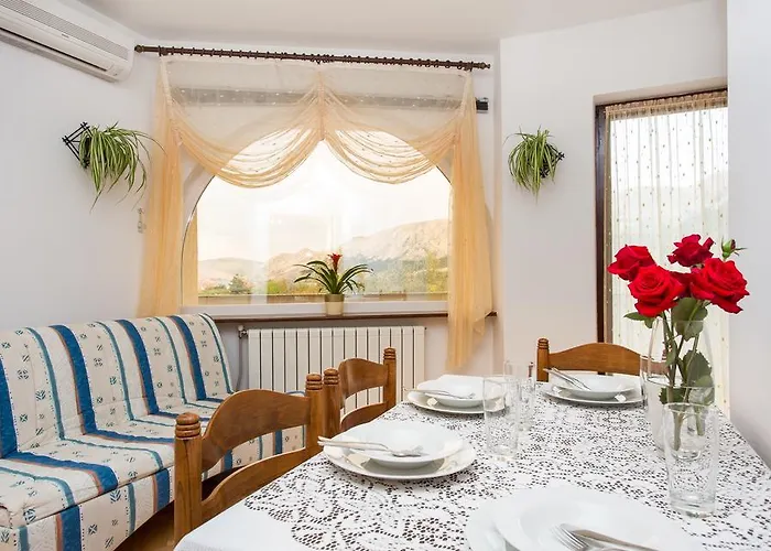 Lucija Apartament Baška
