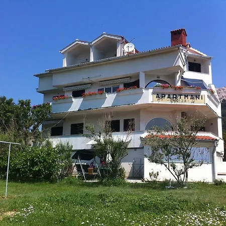 Apartament Lucija
